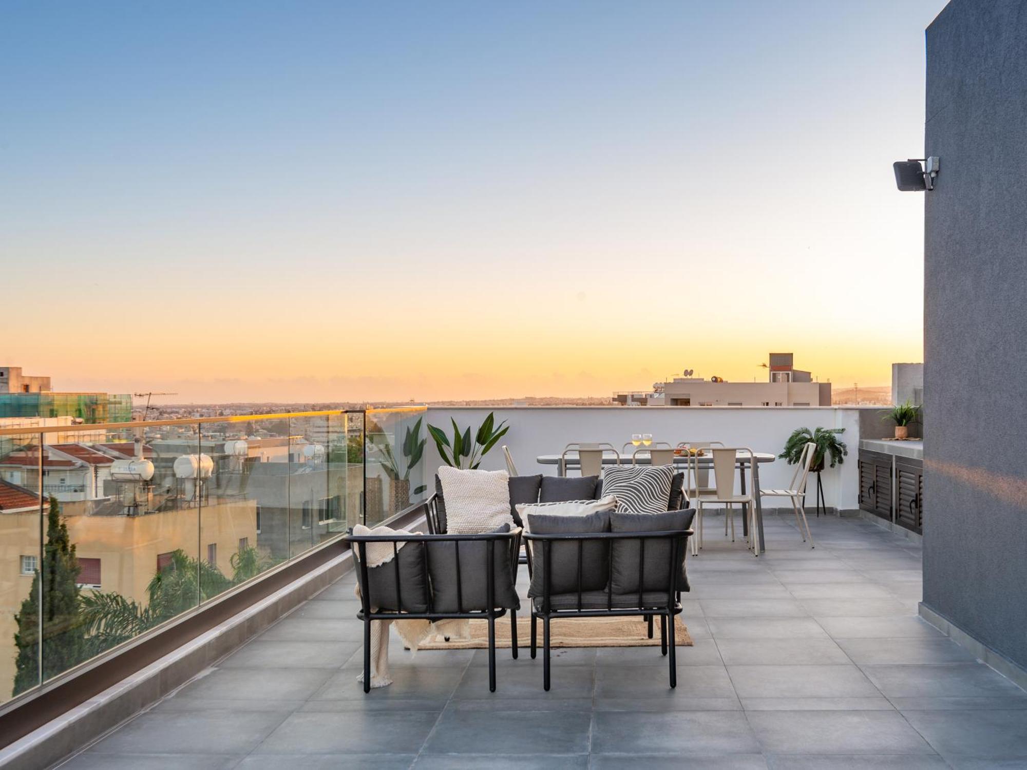 Apartamento Sanders Palama Limassol Exterior foto